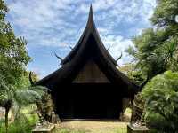 🖤 Baan Dam Museum – Chiang Rai’s Dark & Mysterious Masterpiece