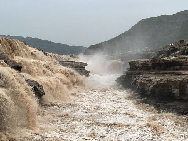 🌊 Hukou Waterfall — The Roaring Power of the Yellow River