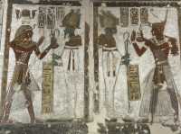 Exploring Tutankhamun’s tomb was unforgettable, and educational👬👫😍😎👍❤️