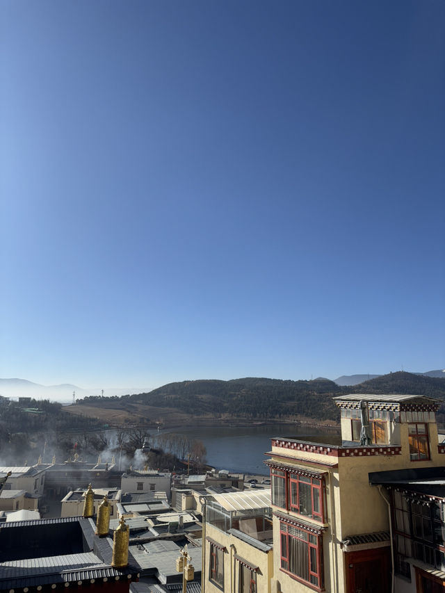 Songzanlin – พระราชวังโปตาลาแห่งแชงกรีล่า 🏔️ Songzanlin – พระราชวังโปตาลาแห่งแชงกรีล่า 🏔️