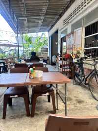 Thonwithi yala cafe