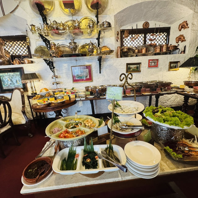 《Barbara’s Heritage Restaurant｜音樂、舞蹈與美食交織的菲律賓文化饗宴》