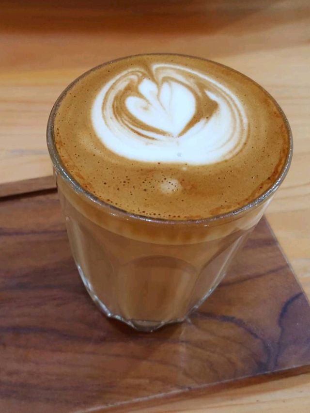 ชวนย้อนวัย@Back to School Cafe & Roastery สัตหีบ