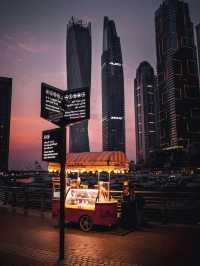 🏙️ 하늘에 닿은 도시, 두바이의 빛 🇦🇪