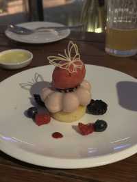  一間可以飽覽上海外灘的西餐廳！