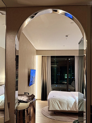 Mondrian Singapore Duxton