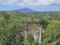 North Sumatra in a Flash: The Ultimate 1-Day Itinerary 🌋🌊