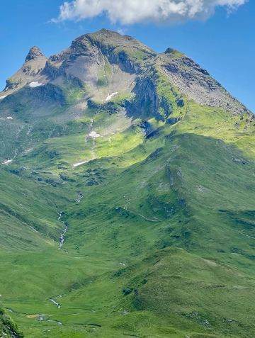 スイスの魅力：絶対に見逃せないスポット＆リアルなマウンテンライフ