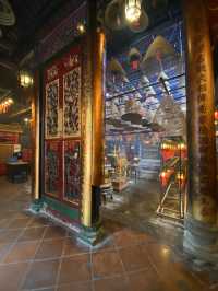 One of Hong Kong’s most famous urban temples⛩️