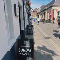 Walking in a fair tale in Winchester