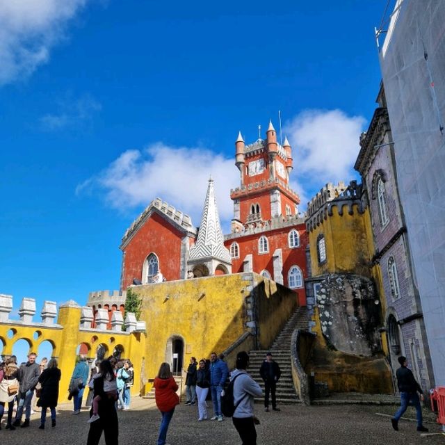 🏰✨ Majestic Fairy-tale: Explore the Enchanting Pena Palace