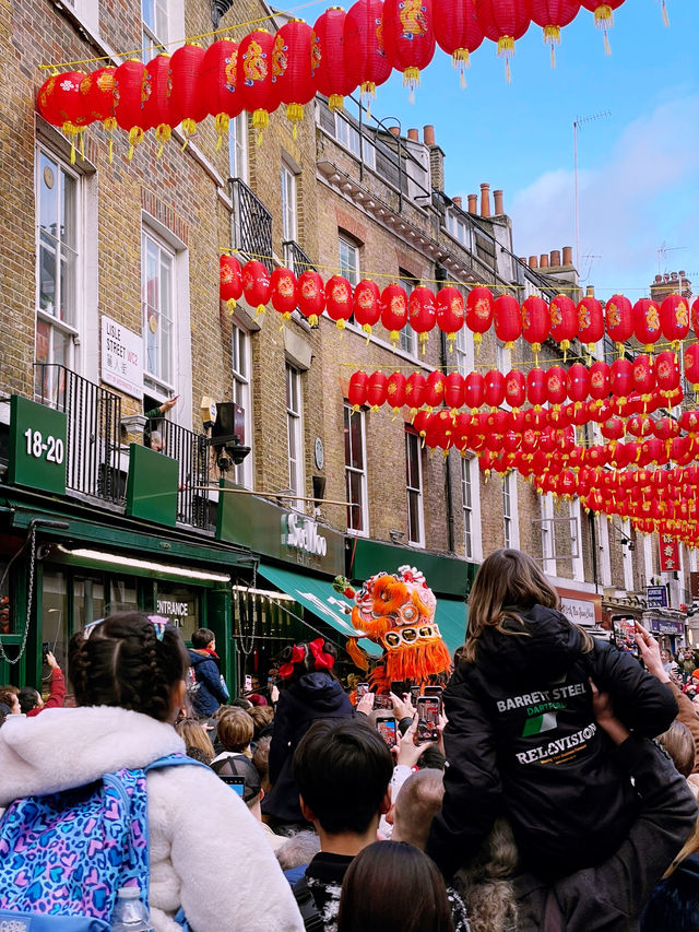 A Perfect Day in Central London: Covent Garden, Chinatown & Theatre Night 🎭🏙️🍜