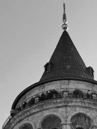 Galata Tower: Reach for the Istanbul Sky!
