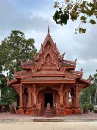 Wat Sila Ngu – the Red Temple by the Sea