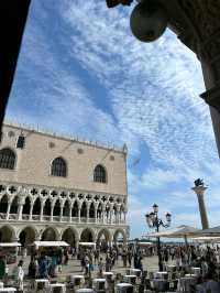 Venice’s Top Attractions: A Journey Through the Floating City 🌊✨