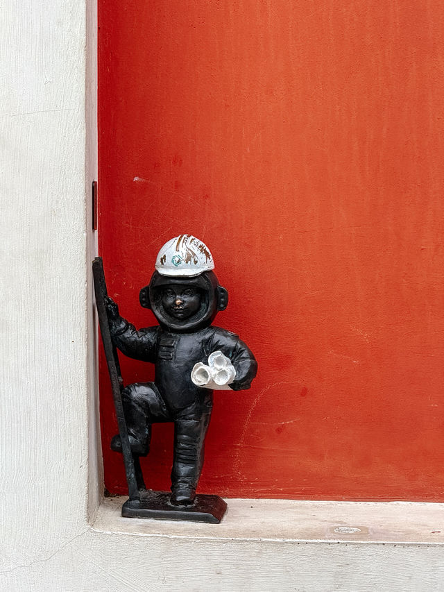 Tiny Astronauts of Kaluga 🧑‍🚀 