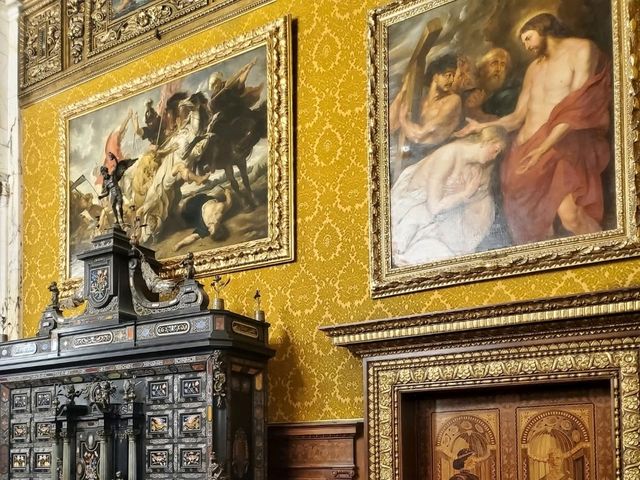 Peles Castle: Romania's Neo-Renaissance Jewel