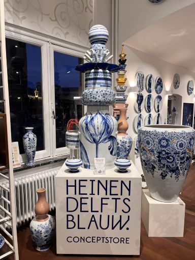 💙伝統とモダンが出会うデザイン陶器店｜Heinen Delfts Blauw