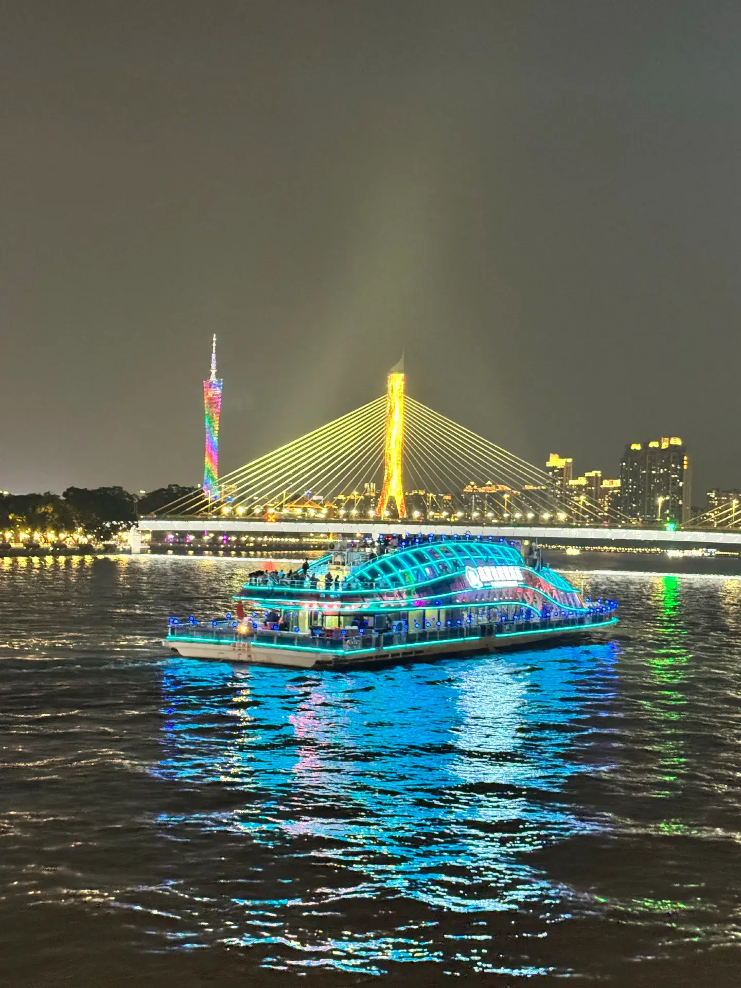 The Best Way to End a Day in Guangzhou? Relax on a River Cruise! 🌃🚢