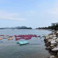 佗佗佻佻漫步西貢海濱 