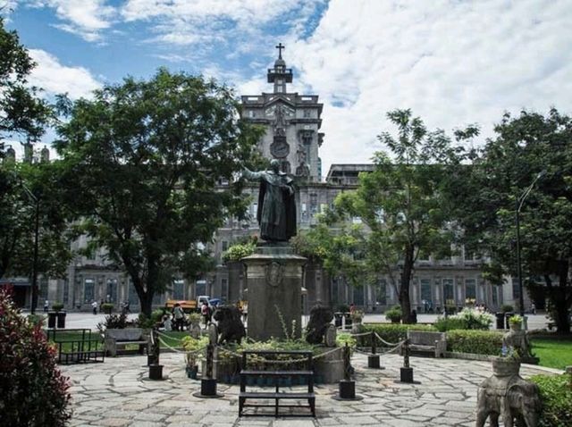 The Oldest University in Asia!😲🇵🇭