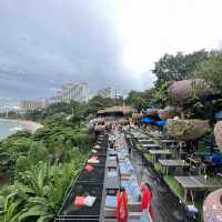打卡泰國芭提雅懸崖鳥巢餐廳
