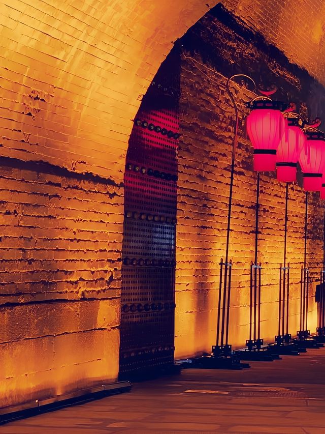 西安城牆主城門有四座：長樂門（東門），永寧門（南門）