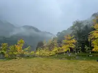 雨中的帽子峰景區