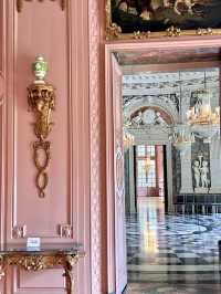 在本拉特宮，邂逅歐洲最美麗的洛可可式建築