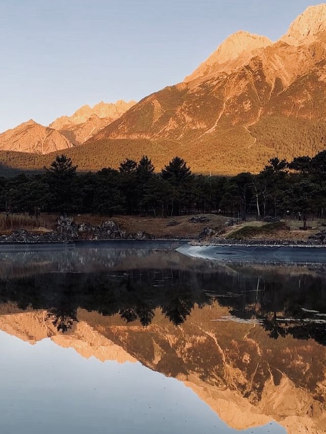 喜歡日照金山嗎/喜歡可以來看看哦！