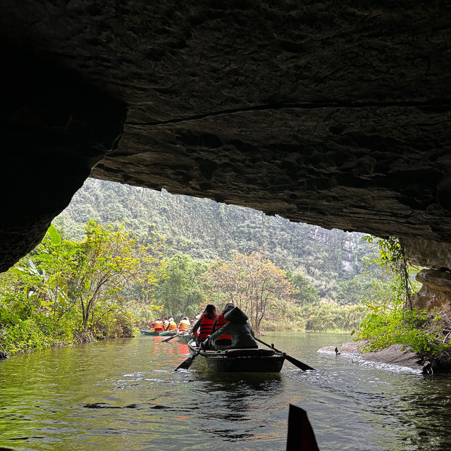 Mountains and Caves Galore in Ninh Binh 🇻🇳