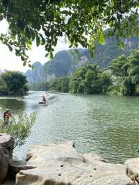 「桂林山水甲天下，只為見你一面」