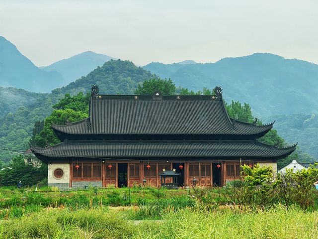初夏徒步，登頂富陽第一高峰杏梅尖