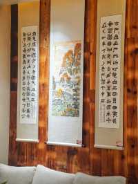 在麗江這家民宿，直接看到了日照金山