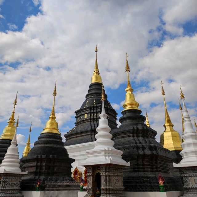 ยำทุกวัดไว้ในที่เดียว! 清迈的这寺庙！必须打卡！