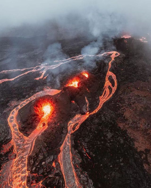 雷克雅內斯火山探險之旅