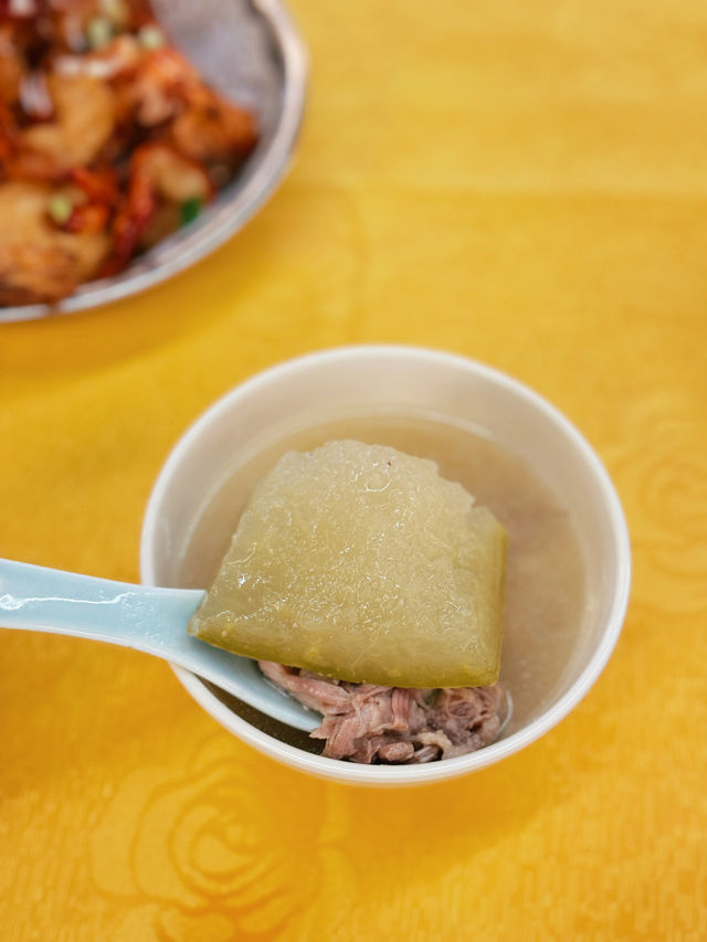 深圳大排檔｜何超蓮推薦的小煵記。