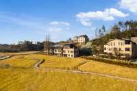 金華|住進金色稻田環繞的度假勝地。