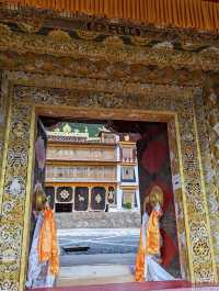 嘎丹桑批羅布岭寺：康巴藏區的佛教藝術殿堂。
