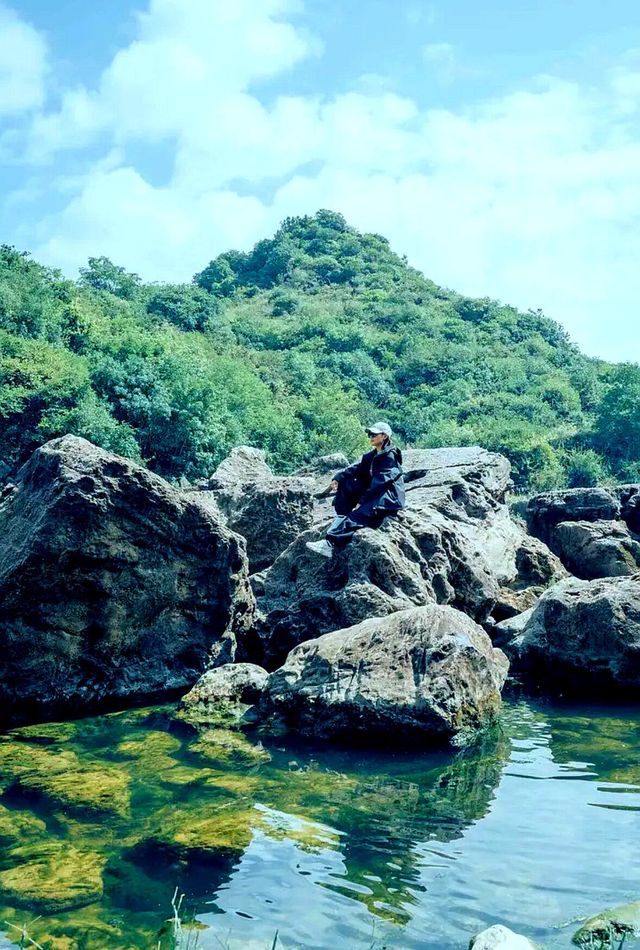陸良推薦行山路線小疊水瀑布。