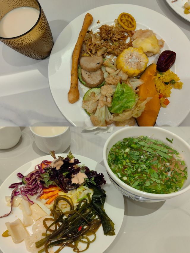 去西寧不知道選哪家酒店好？就三榆大酒店吧！。