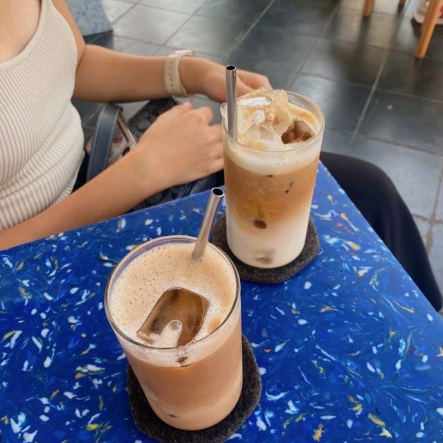 nice cafe