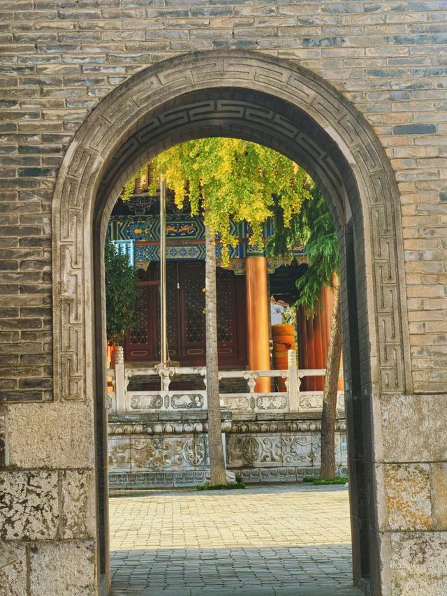 西五台雲居寺|鬧市中的寧靜古剎