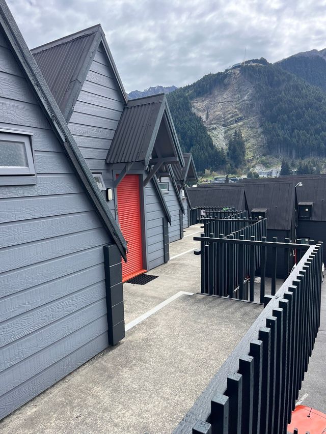 皇后鎮哈特蘭酒店|絕佳位置、怡人體驗
