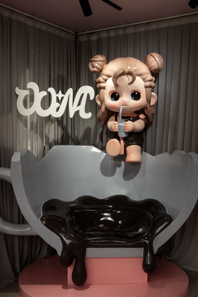 蘇河灣爬牆女孩來了 是誰那麼可愛？！
