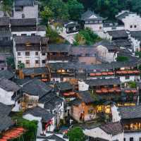 瑤里古鎮| 天青色等煙雨，而我在等你