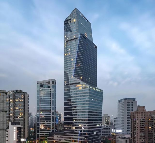 上海龍之夢萬麗酒店：都市繁華中的寧靜港灣
