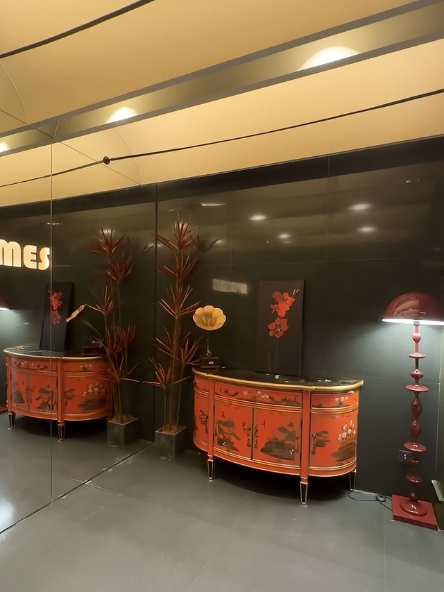 充滿電影感的南洋復古風酒店