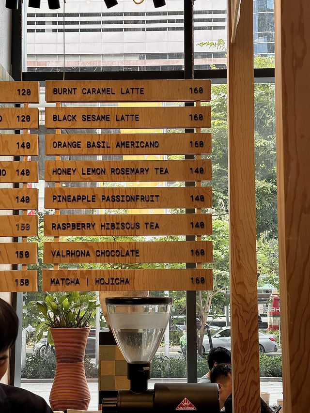 曼谷必喝！黄油小熊旁的宝藏飲品店A KEEN HOUSE