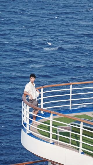 Sailing around the South Pacific on a cruise ship—turns out you can see the world while lying flat!